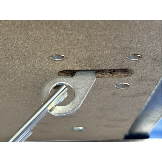  TELAIO OPTIONAL CON BOTOLA CM 60X100 PER SCALA RETRATTILE MINI LOFT